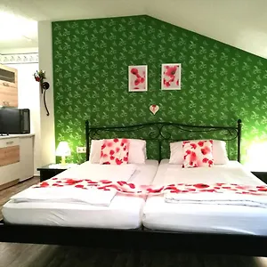 Christopherhof 11, Aparthotel